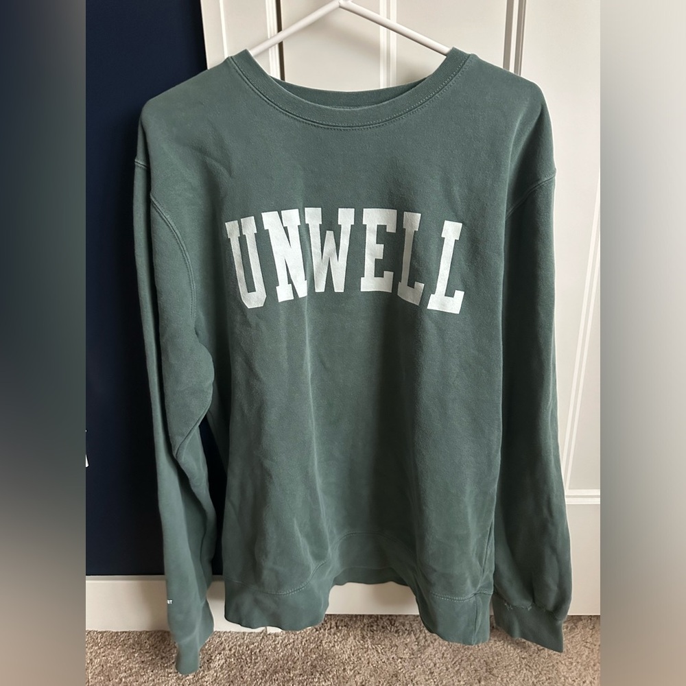 Women’s sweatshirt